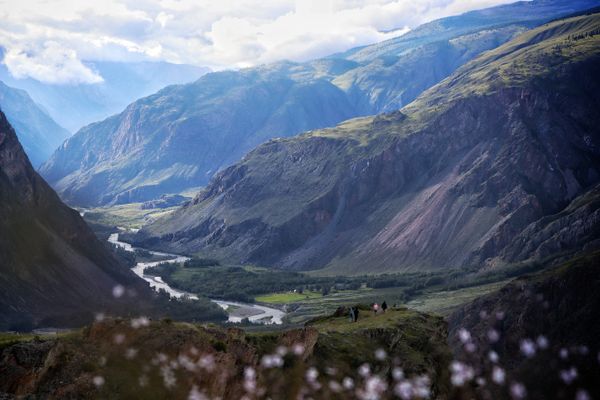 Вид на долину реки Чулышман со смотровой площадки на вершине перевала Кату-Ярык