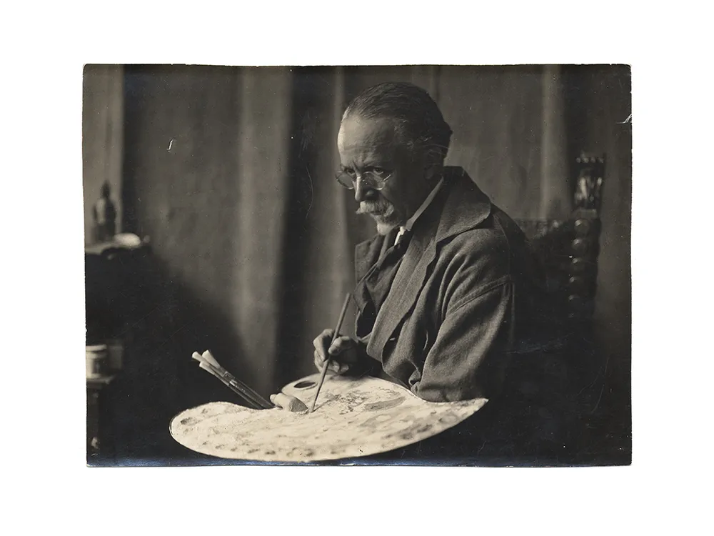 Portrait of Henry Ossawa Tanner with a palette, circa 1935 / unidentified photographer. Henry Ossawa Tanner papers, 1860s-1978, bulk 1890-1937. Archives of American Art, Smithsonian Institution.