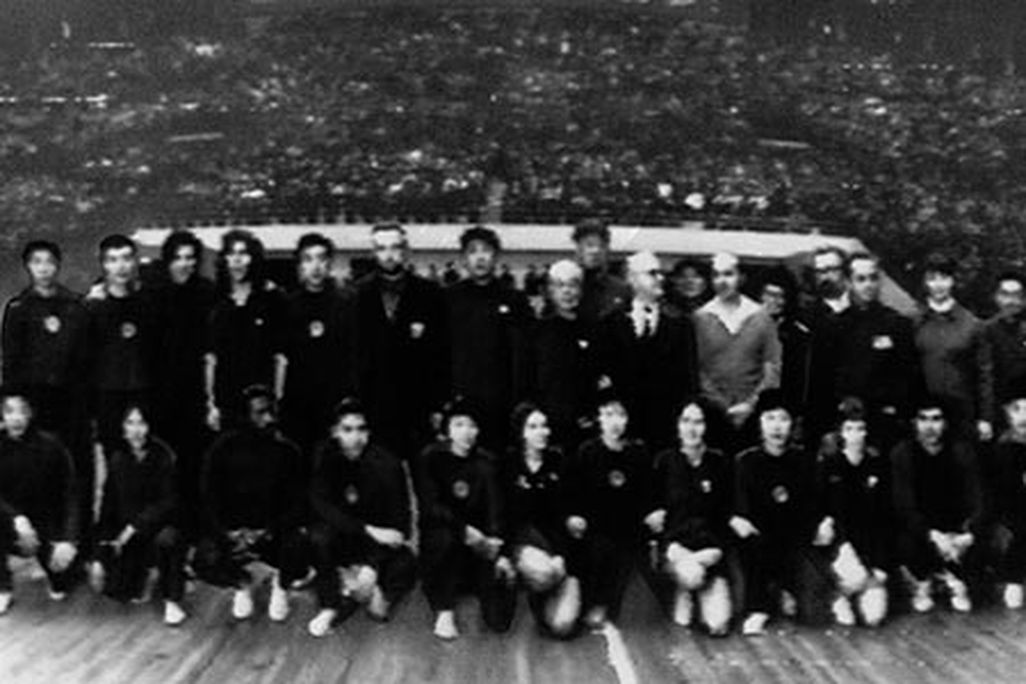 USA and Communist China ping pong teams