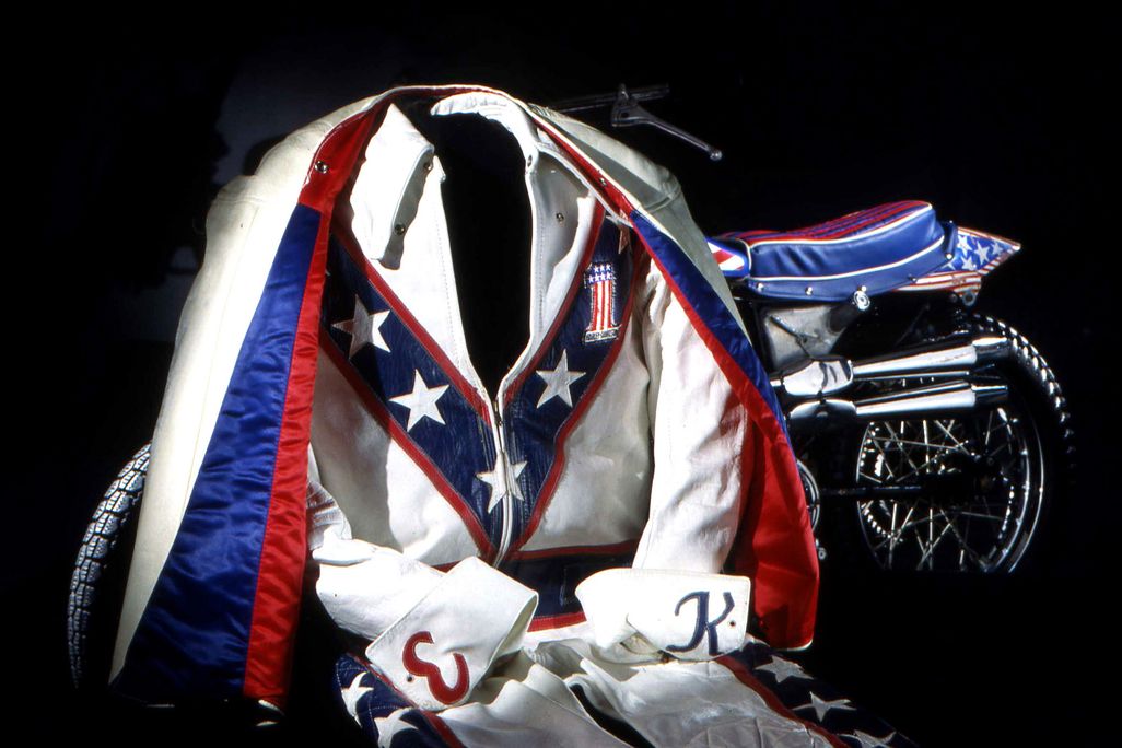 Evel1.jpg