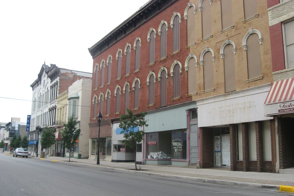 Downtown_Fostoria.jpg