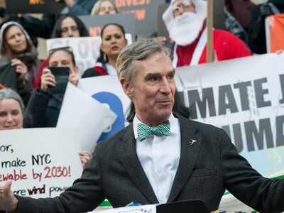 Bill Nye speaks at a press conference in New York as environmental advocates gather on the eve of the Paris Climate Summit (COP21).