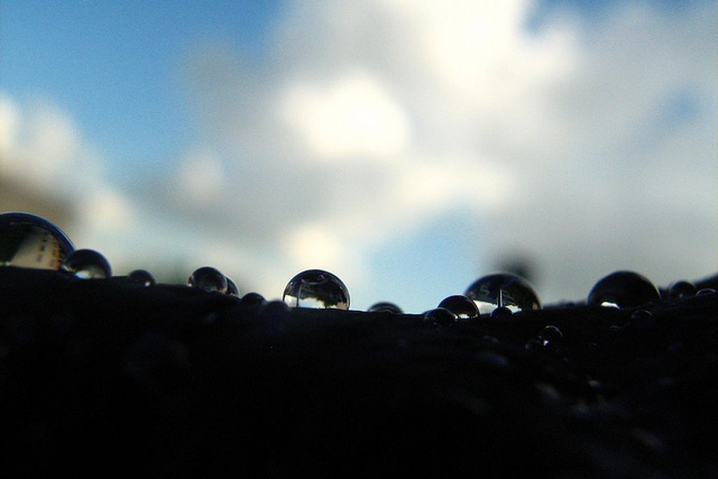 2012121810301712_18_2012_water-droplets.jpg