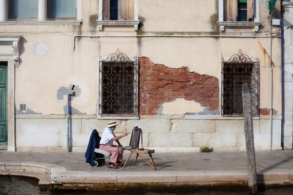 Street Painter, Venice thumbnail