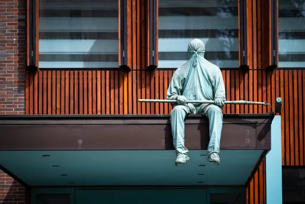 SITTING HIGH thumbnail