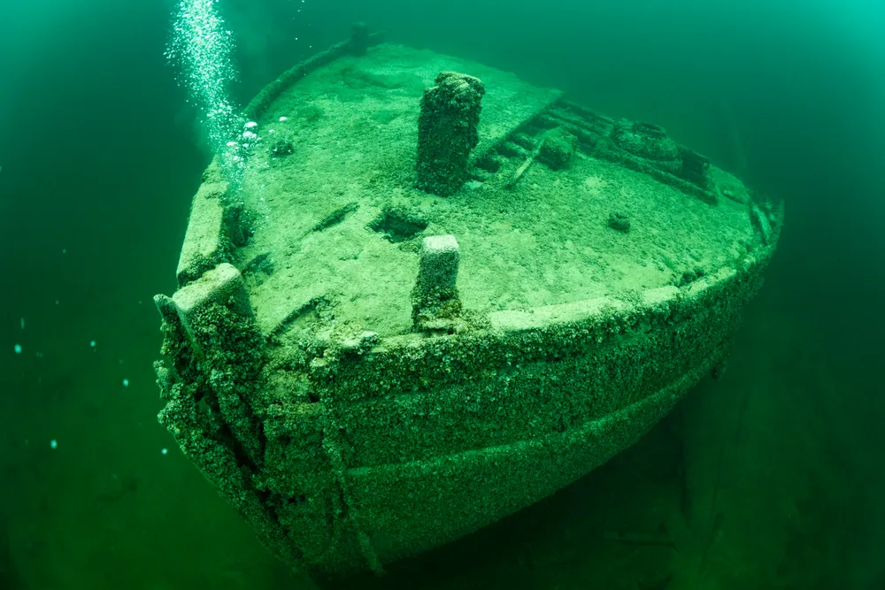 Wreck of the Keuka, with view of ship's bow