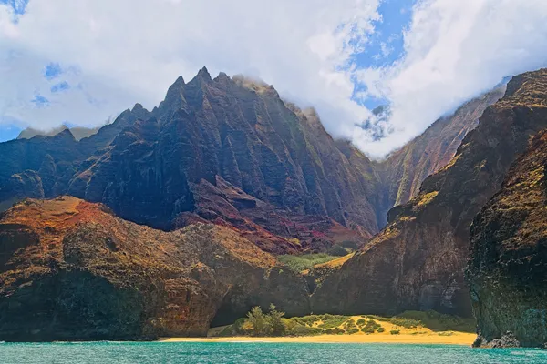 While on a Boat in the Pacific we were able to capture the Na-Pali Coast thumbnail