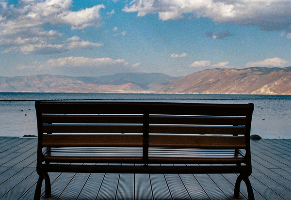 A lonely lakeside chair in the erhai thumbnail