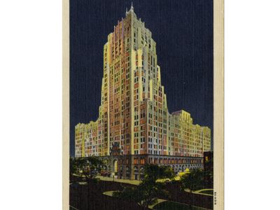 The back of this postcard calls the Fisher Building a "cathedral of business."