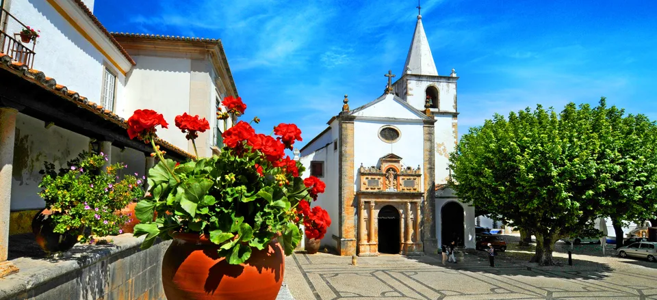  Charming square in Óbidos 