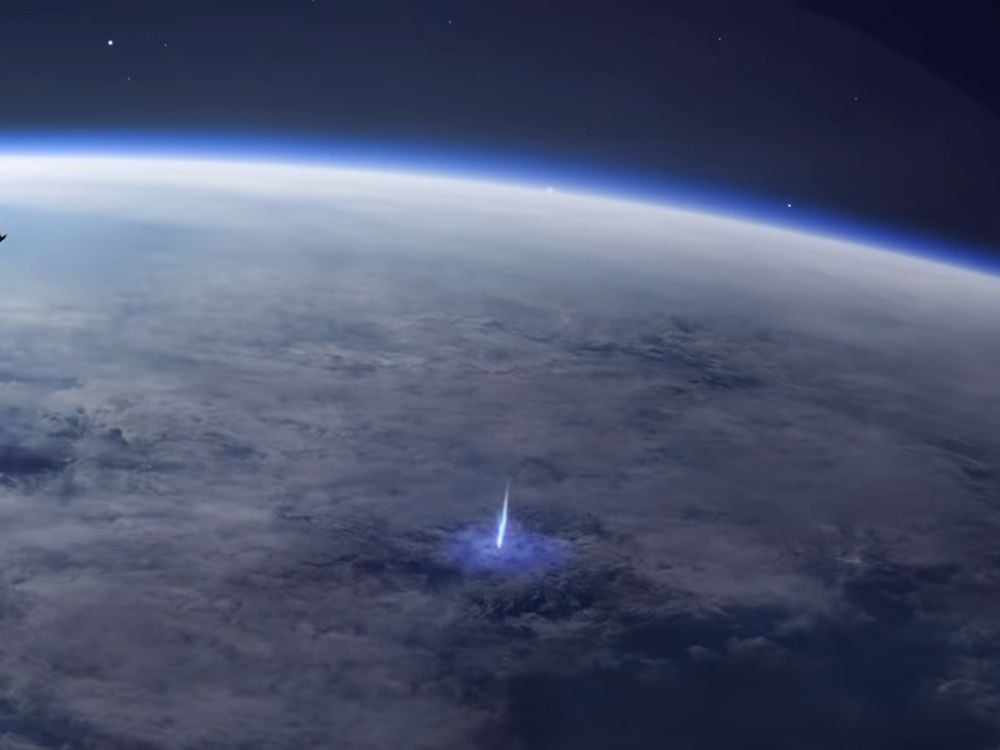 Mysterious Blue Jet Lightning Seen From Space | Smart News| Smithsonian  Magazine