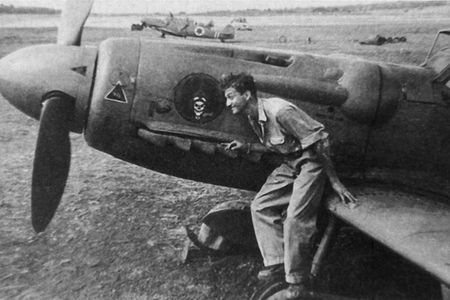 Future President of Israel Ezer Weizman was among the pilots who fought in 1948. He's pictured here with an Avia S-199. 