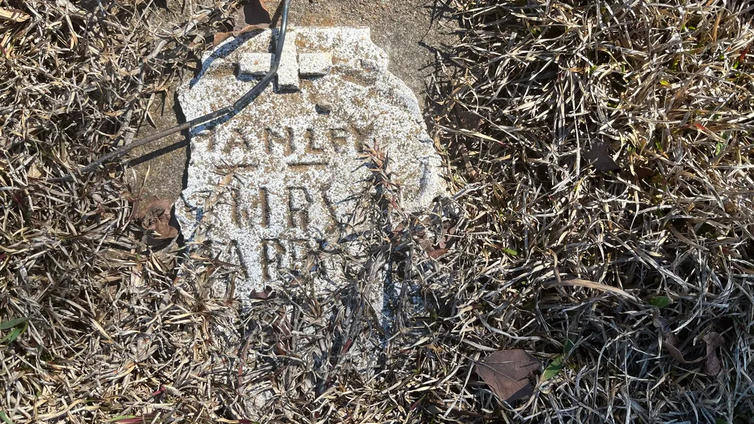 Gravestones at South-View Cemetery