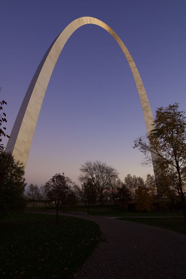 The Gateway Arch under a November evening sky thumbnail