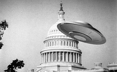 Film still from Earth vs. the Flying Saucers (1956)