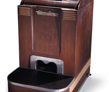 Shoe-fitting fluoroscope, National Museum of American History.