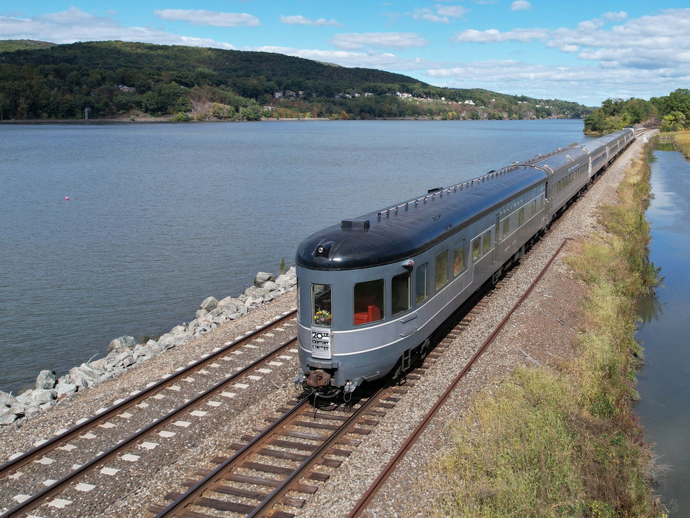 You Can Travel in a Vintage 1940s Train Along the Hudson River, Smart  News