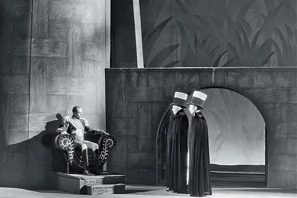 stage set of Macbeth