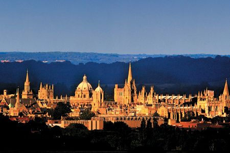 Oxford is a "baffling jumble of structures . . . with no obvious center to them," says the author.