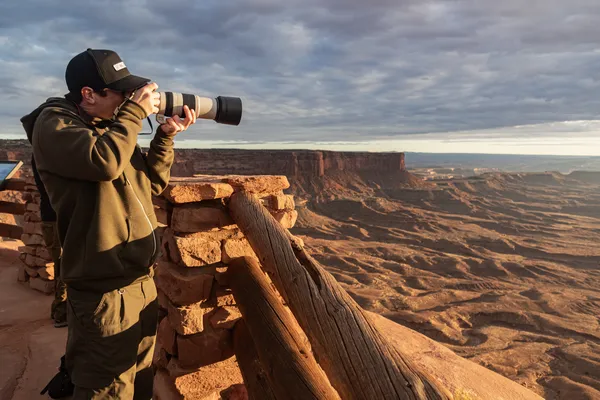 Green River OverlookPhotographer shooting the Green River Canyon, Canyonlands National Park thumbnail