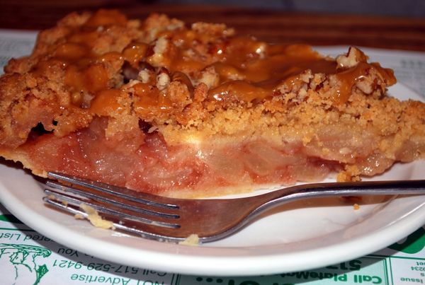 Napoleon Cafe - Apple Rhubarb Caremel Chrisp Pie thumbnail