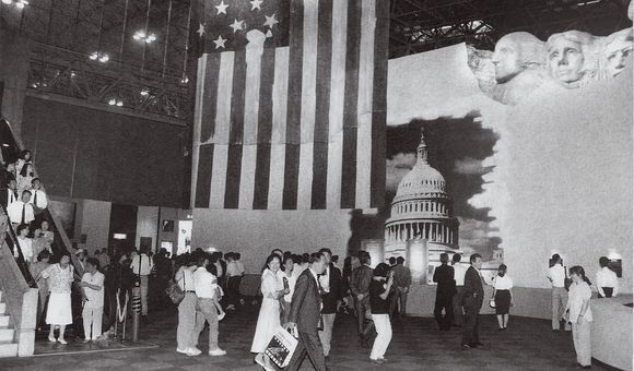 Smithsonian exhibition in Japan