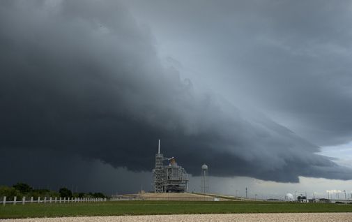 shuttle-sky-505.jpg