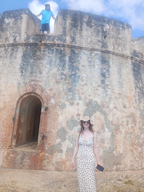 Visiting a Fort in Curacao thumbnail