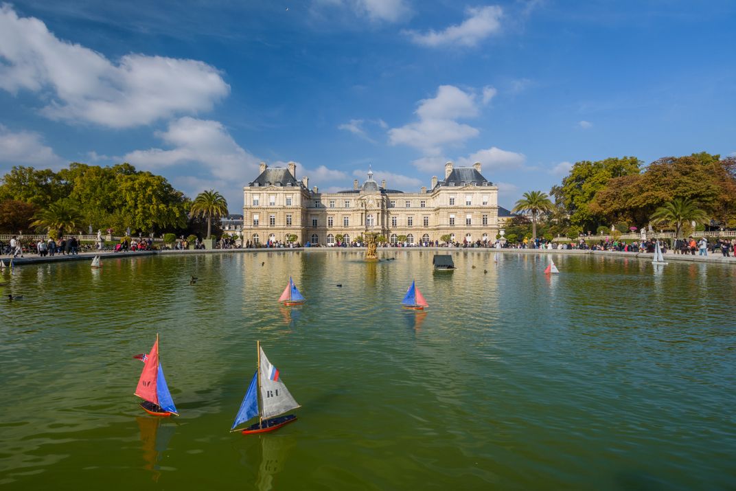 Sailboats in the pond in Paris's Jardin du Luxembourg