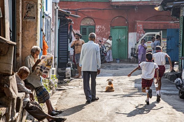 Morning Rhythms of North Kolkata thumbnail