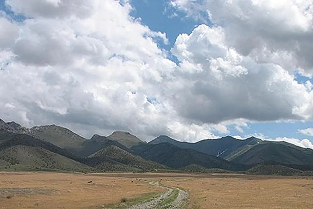 Road connecting monument and Chief Rolling Thunder Mountains hidden retreat