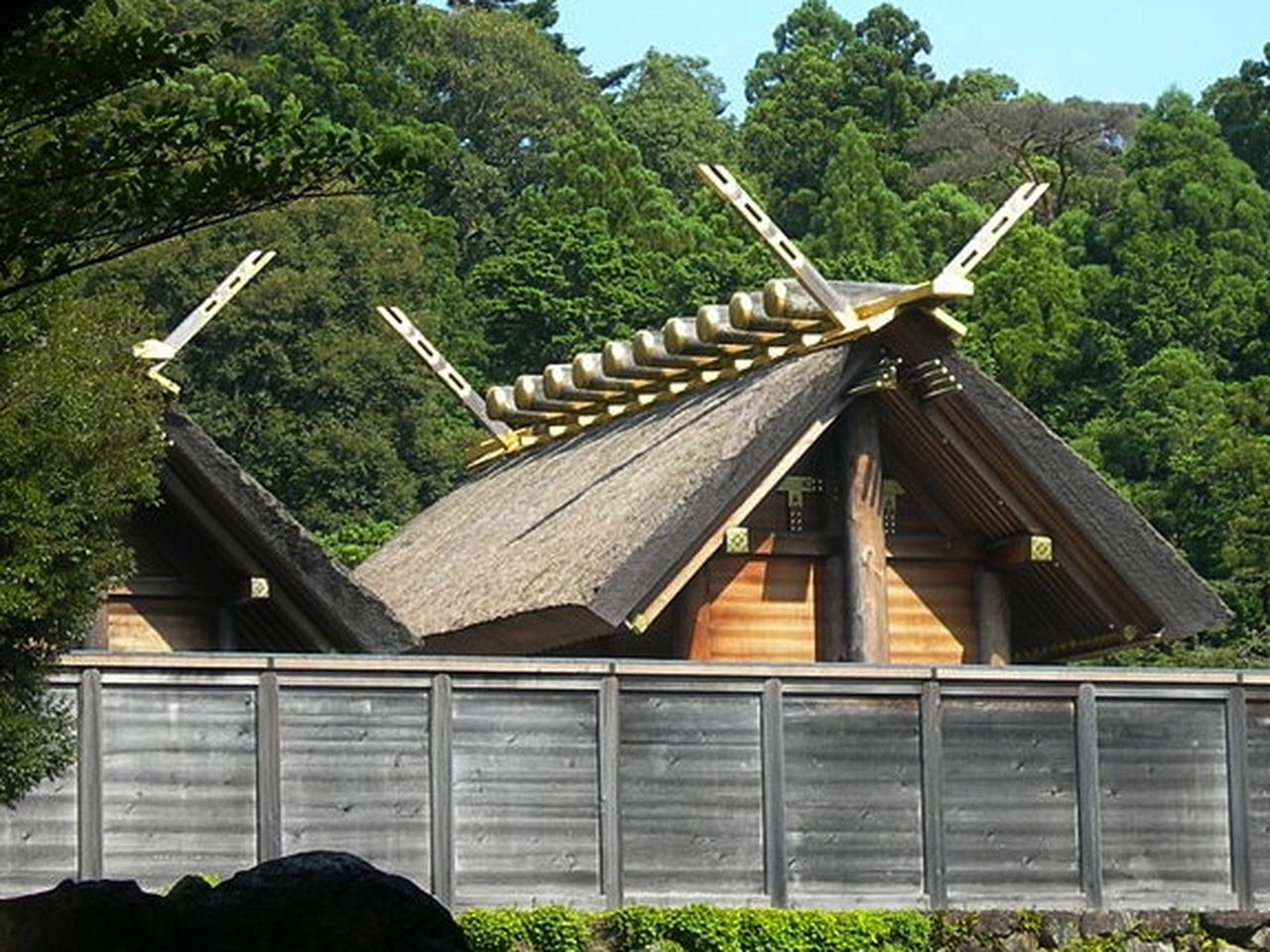 Five Years After Reassessing Japan's Re… 20131004083030shrine.jpg