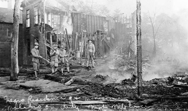 Smoldering ruins in Springfield, 1908