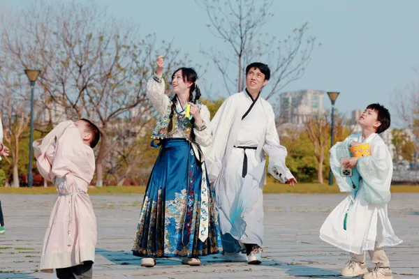 A family of four thumbnail