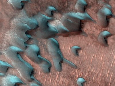 Frost-capped sand dunes near Mars&#39;s north pole, captured by the Mars Reconnaissance Orbiter two days after the planet&#39;s winter solstice