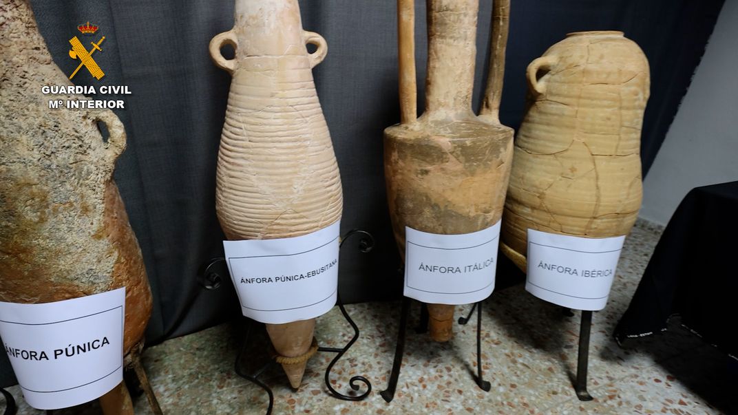 Phoenician amphorae
