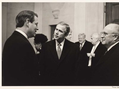 Vice President Al Gore, with President George Bush and Vice President Richard Cheney