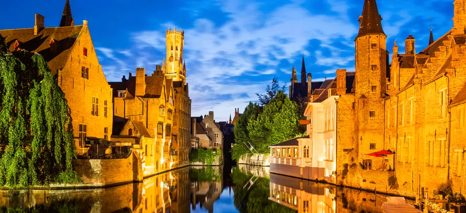  Evening scene along a canal in Bruges 