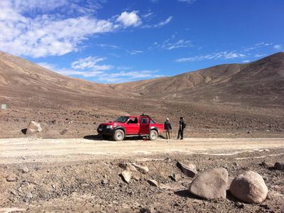 Sampling in the Atacama Desert during the 2015 field campaign.