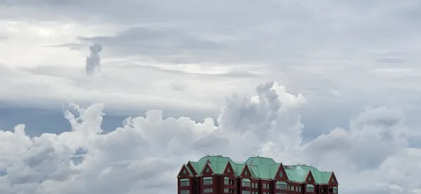 An image of a person in the cloud over Texas thumbnail