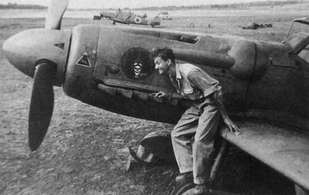 Avia-S-199_Ezer_Weizman.jpg