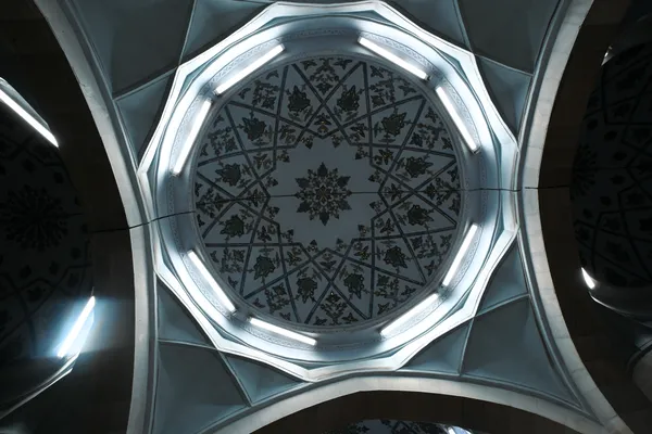 Soviet Underground Elegance thumbnail