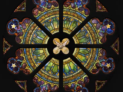 Experts at Freeman&rsquo;s, a Philadelphia auction house, say that the windows were crafted by Tiffany Studios around 1904.
