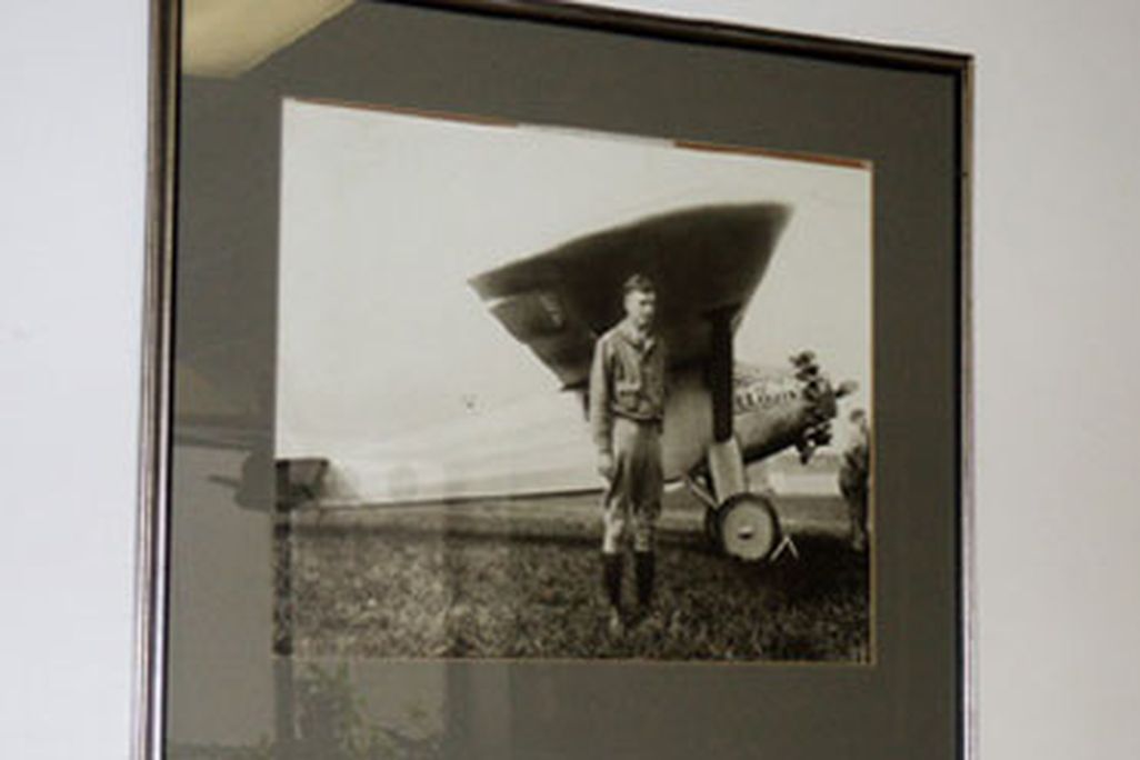 lindy-388-nov06.jpg