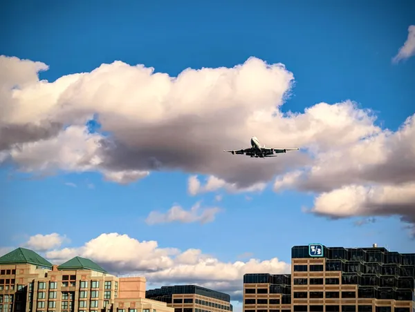 Approaching Chicago O'Hare Airport thumbnail
