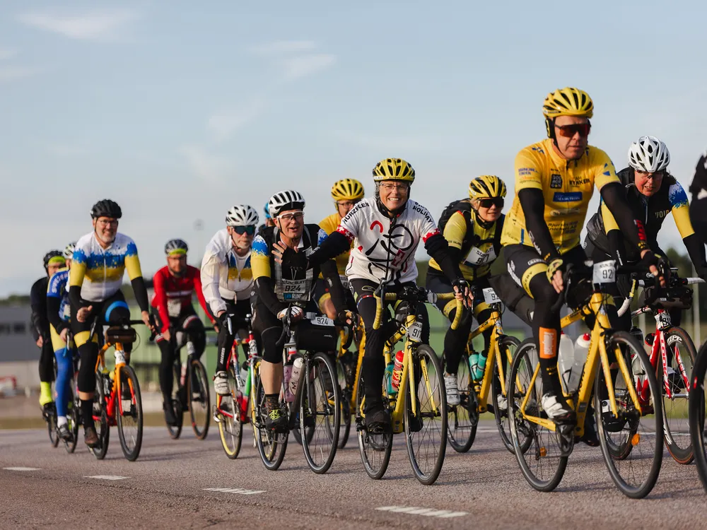 bikers riding Sweden's Vätternrundan