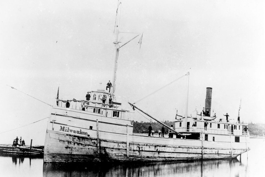 Black and white photo of ship