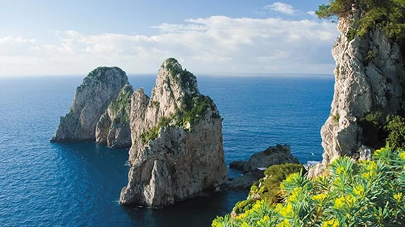 The Lure of Capri, Travel
