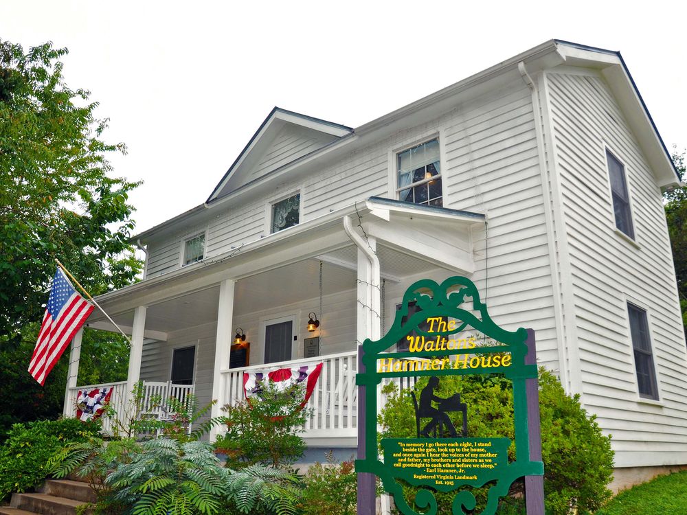 The Waltons Hamner House in Schuyler Virginia | Smithsonian Photo ...