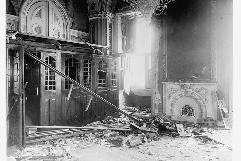 Bomb in U.S. Capitol 1915
